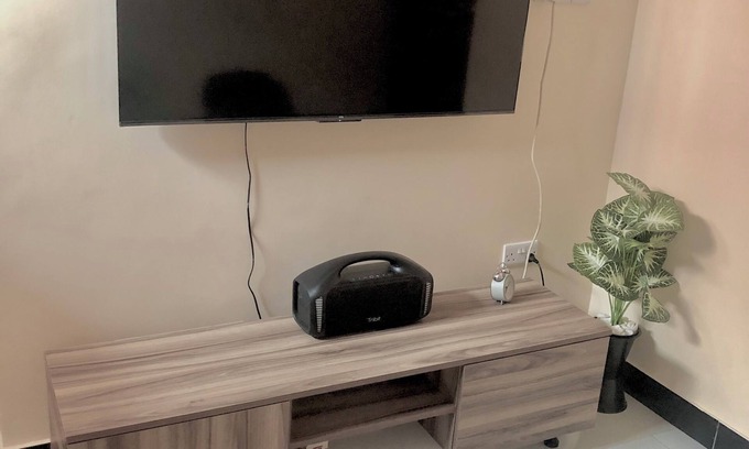 Dar es Salaam Apartment | Delightful apartment with WiFi in Dar es Salaam