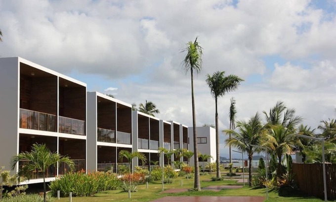 Barra Grande House | Beachfront Apartment with Pool & Pet-Friendly Amenities