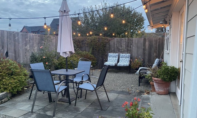 Poulsbo Cottage | Charming Cottage in Poulsbo: Family-Friendly Getaway