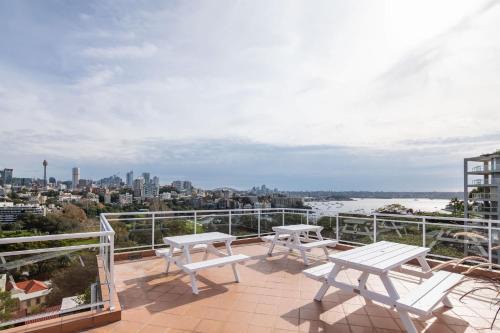 Darling Point Apartment | Delightful Darling Point Studio w Stunning Rooftop