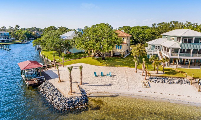 Gulf Breeze House | Idyllic Soundside Retreat with Beach Access and Ocean View