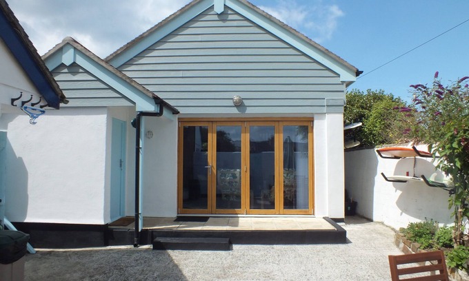 Widemouth Bay House | Serene Retreat Steps from Widemouth Bay's Scenic Beaches