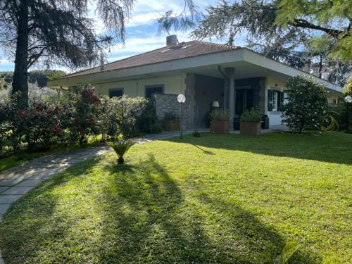 Zona LI La Storta House | Stylish House with Private Garden Near Downtown - 4 Stars