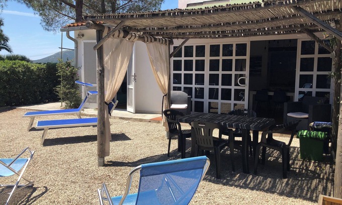 Lacona Apartment | Idyllic Two-Room Apartment with Ocean View & Private Garden