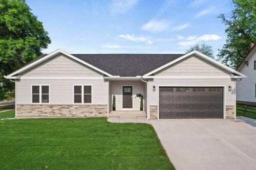 Wisconsin Dells House | Family-Friendly Retreat at Dells Domain - Rated 10/10