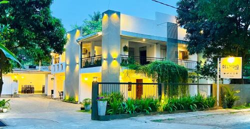 Anuradhapura House | Delightful DELMOND Lake: Top-Rated Hotel in Anuradhapura
