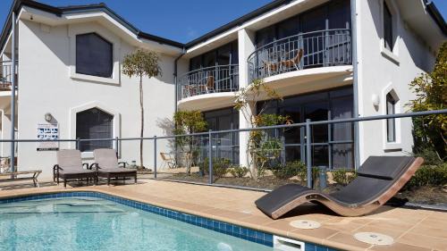 Nelson Apartment | Elegant Delorenzo Studio Apartments with Oceanfront Views