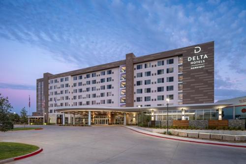 Wichita Falls Hotel | Visit Delta Hotels by Marriott Wichita Falls - Poolside Retreat
