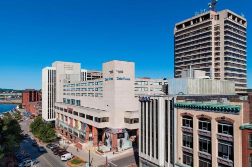 Saint John Hotel | Cozy Delta Hotels by Marriott Saint John with Ocean View