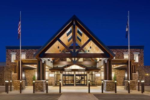Helena Hotel | Experience Delta Hotels by Marriott Helena Colonial Today!