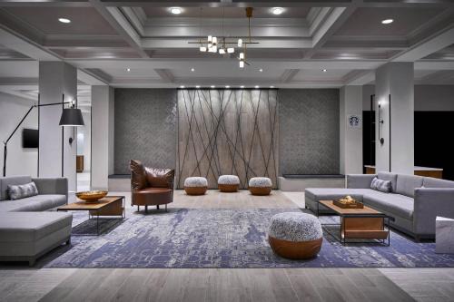 Norfolk - Virginia Beach Hotel | Discover Comfort at Delta Hotels by Marriott Norfolk Airport