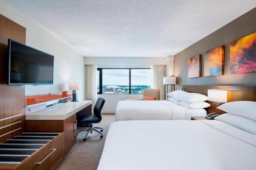 Regina Hotel | Pet-Friendly Delta Hotels by Marriott Regina with Ocean Views