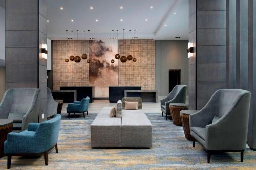 Port Gardner Hotel | Guest Rated 8.2/10 at Delta Hotels by Marriott Seattle Everett