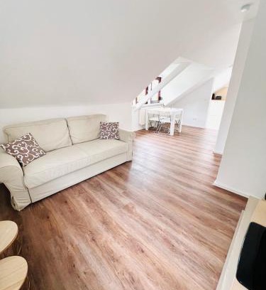 Stuttgart Apartment | Deluxe Apartment Stuttgart Zuffenhausen