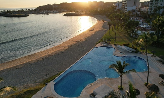 Puerto Vallarta Villa | Beachfront Villa with Pool & Ocean View - Rated 9.8/10!