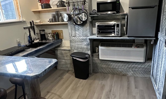 Hillsgrove Cabin | Pet-Friendly Deluxe Cabin F at Elk Creek Escape - 10/10 Rated