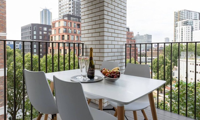 Walworth Apartment | Modern Central London Apartment with Family-Friendly Amenities