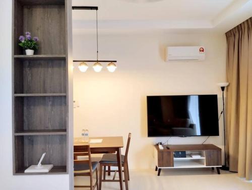 Kuching Apartment | Guest Rated 10/10: Couple Suite @ Riverine Kuching