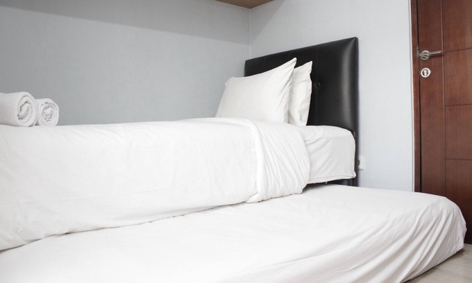 Cimahi Apartment | Inviting 3BR Gateway Pasteur Apartment with Pool & Kitchen