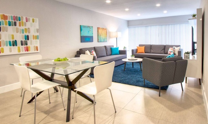 Downtown Fort Lauderdale Condo | Stylish Two Bedroom Apartment with Pool in Fort Lauderdale