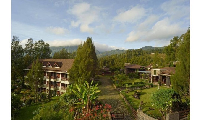 Ngadisari Apartment | Comfortable Double Room at Jiwa Jawa Bromo with Breakfast