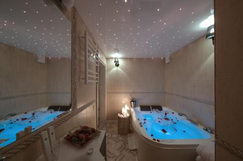 Klaipeda Apartment | Premier Jacuzzi Retreat - 4-Star with Perfect Guest Rating