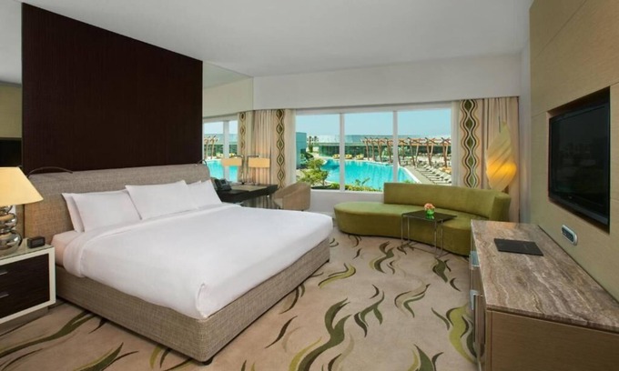 Zayed Sports City Apartment | Presidential Suite with Spa Near Old Airport Park, Abu Dhabi