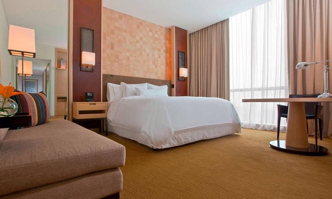 San Isidro Centro Financiero Hotel | Deluxe King with Indoor Pool Access at The Westin Lima Hotel & Convention Center