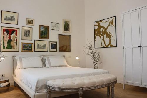 Sallustiano Apartment | Elegant Deluxe Loft Suite - Via Veneto, Rated 10/10