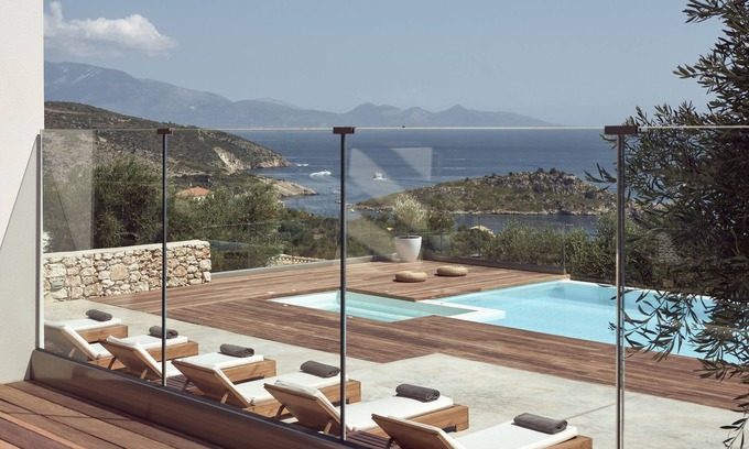 Korithi House | Elegant Private Villa with Infinity Pool for Your Getaway