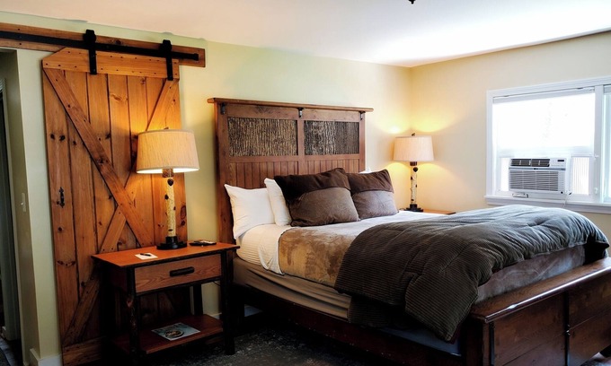 West Dover Resort | Deluxe Queen Suite with Private Entrance & Pool Access