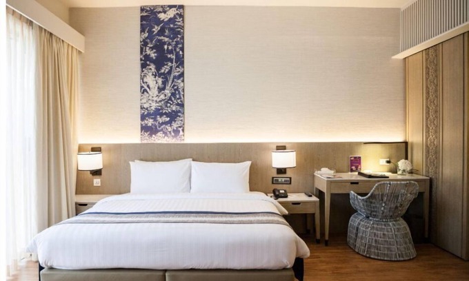 Patong Hotel | Seaside Escape: Deluxe Room with Pool & Kitchen in Patong