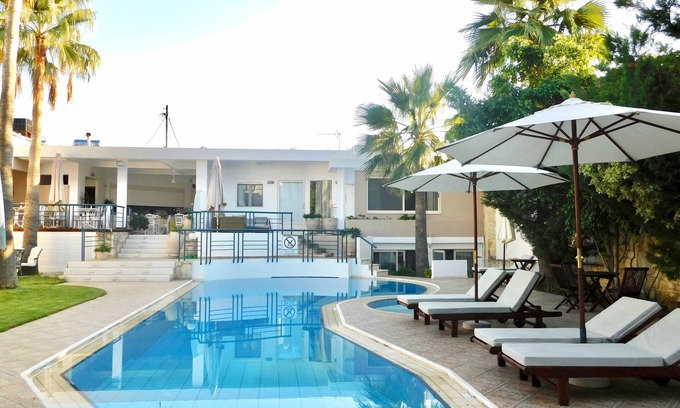 Agii Apostoli Apartment | Sea View Maisonette with Pool, Steps from the Beach