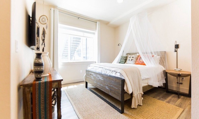 Kessler Hotel | Cozy Deluxe Studio with Queen Bed in Vibrant Tulum