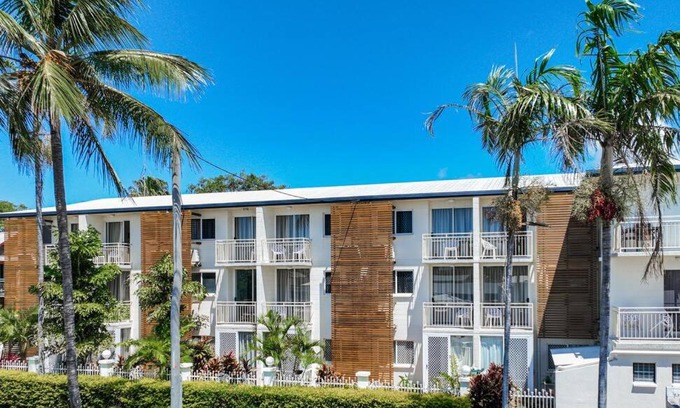 Emu Park Apartment | Relaxing Deluxe Studio with Pool Access for Memorable Stays