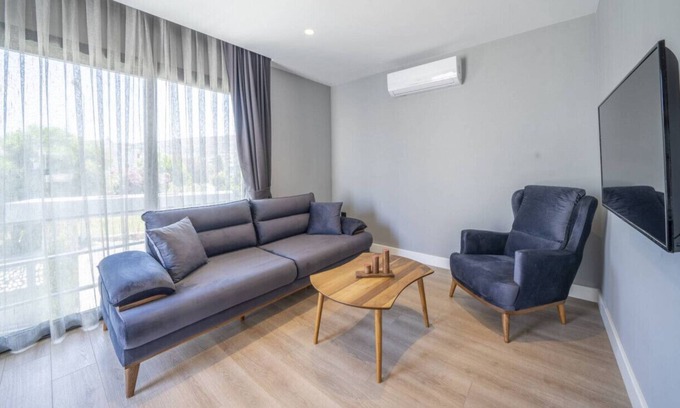 Gundogan House | Deluxe Suite Close to Beach in Bodrum