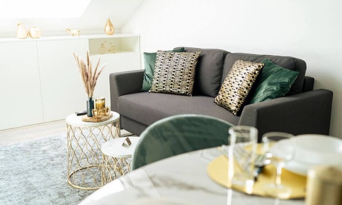 Wieseck Apartment | Premier Suite for Ultimate Living and Working Comfort