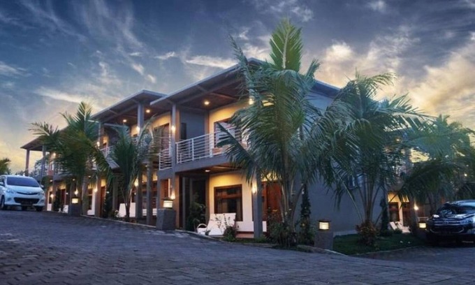 Banyuwangi Apartment | Elegant Twin Room at Tamansari with Breakfast Included
