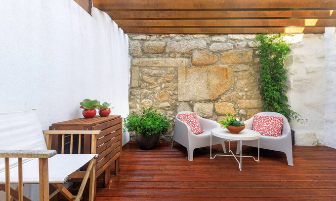 Uniao de Freguesias do Centro Apartment | Premier Studio Apartment with Ocean View and Patio