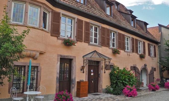 Beblenheim House | Enchanting Demeure d'antan: Family-Friendly Retreat
