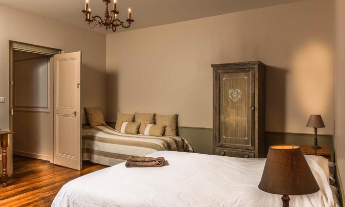 Sainte-Menehould Bed & Breakfast | Discover Demeure D'Argonne: Family-Friendly Retreat