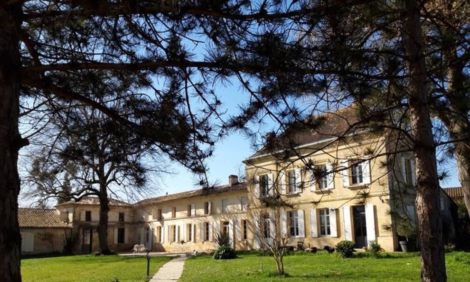 Flaujagues House | Discover Demeure de Charme: Pool, Spa & Ocean Views