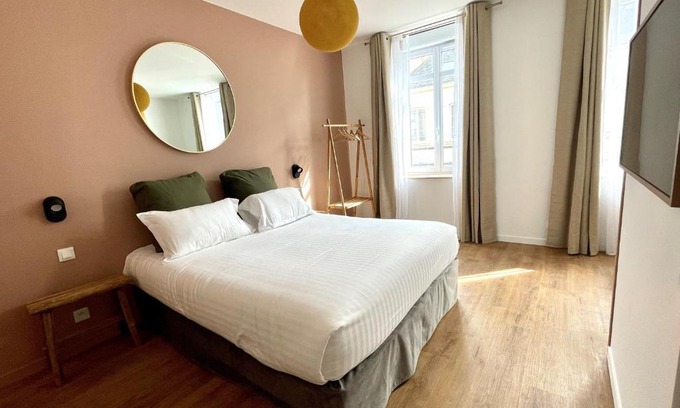 Cholet Apartment | Child-Friendly Retreat at Demeure Rossini Cholet Centre