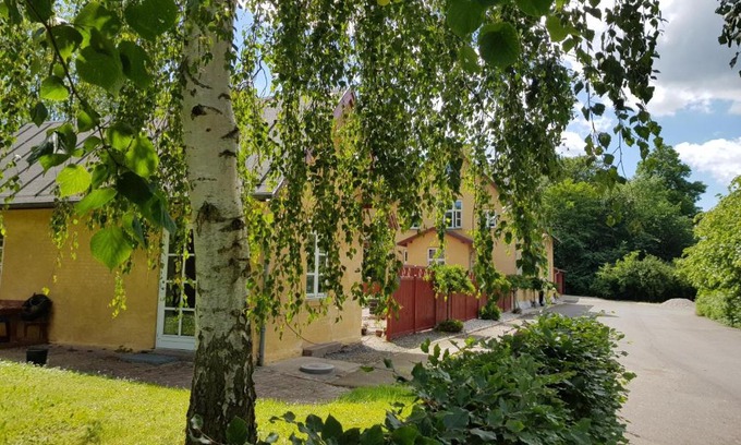 Randers Municipality House | Cozy Den Gamle Station - Accessible Bed and Breakfast