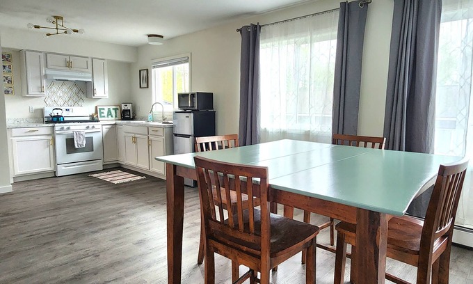 Sand Lake Apartment | Denali Luxe Studio: Your Gateway to Adventure and Relaxation