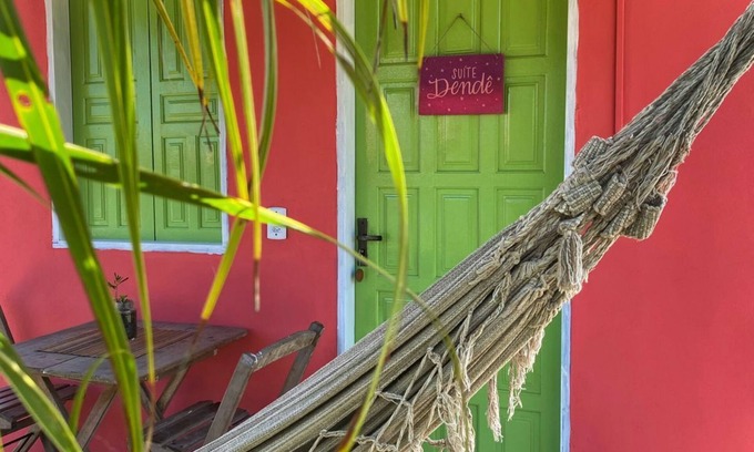 Caraiva Ski Chalet | Beachfront Dendê Suite - Pet Friendly & Breakfast Included