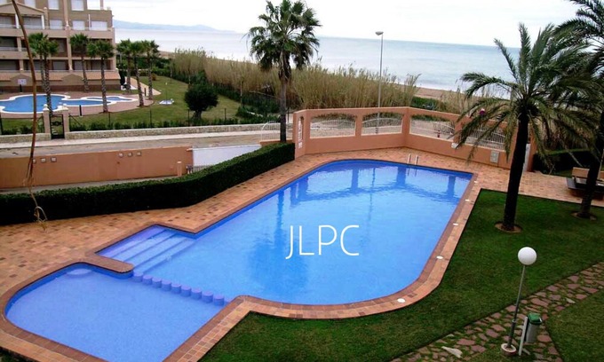 Denia Apartment | Beachfront Denia Apartment with Pool and Ocean Views
