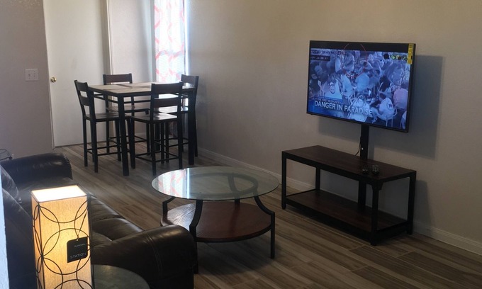 Killeen Apartment | Cozy 3-Bedroom Apartment with Ocean Views and Spa Access