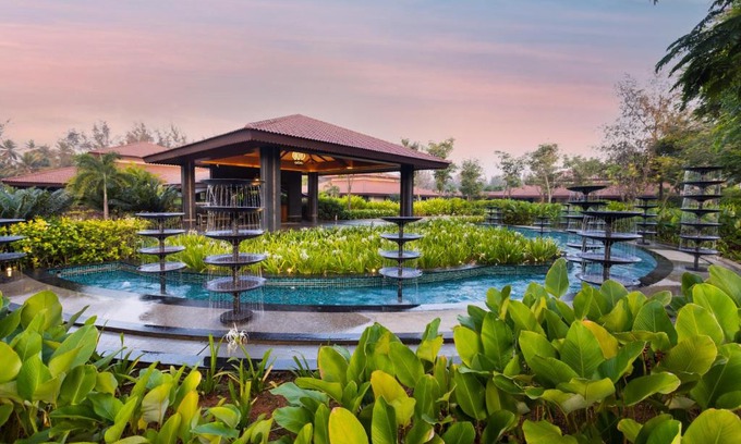Kumta Resort | Gamyam Beach Resort: Oceanfront Oasis with Spa & Pool