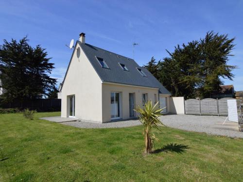 Denneville House | Pet-Friendly Seafront Holiday Home with Beautiful Garden